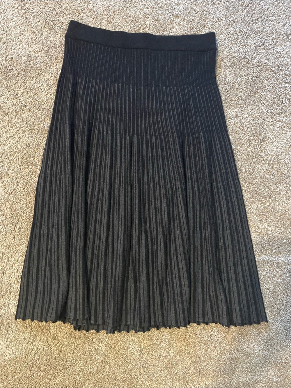 Max Studio Black Pleated Midi Skirt with Subtle Sheen